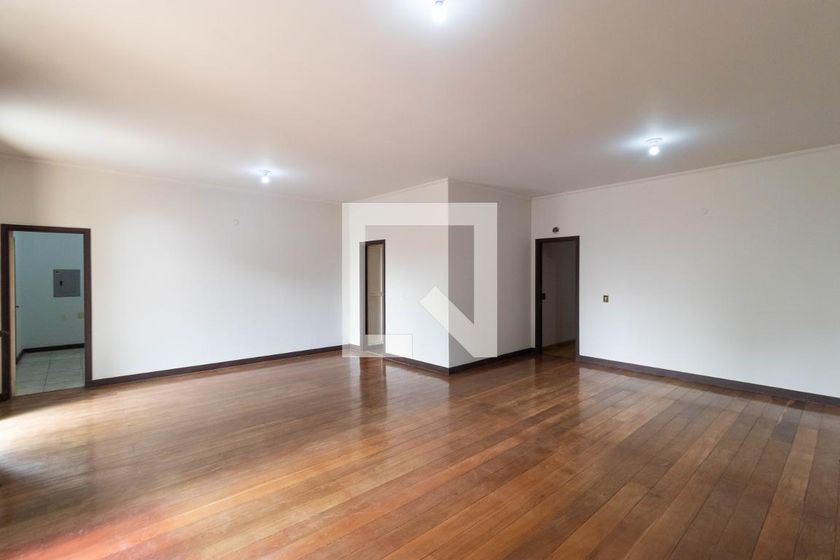 Casa à Venda - Jardim Flamboyant, 3 Quartos,  430 m2 em , Campinas - sp | SoloBR