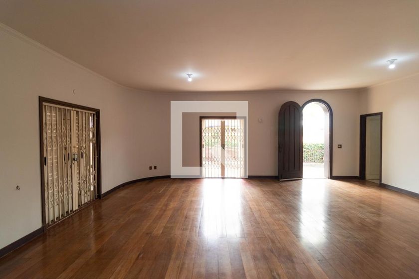 Casa à Venda - Jardim Flamboyant, 3 Quartos,  430 m2 em , Campinas - sp | SoloBR