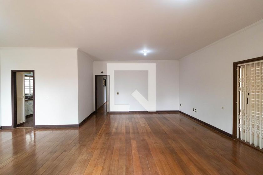 Casa à Venda - Jardim Flamboyant, 3 Quartos,  430 m2 em , Campinas - sp | SoloBR