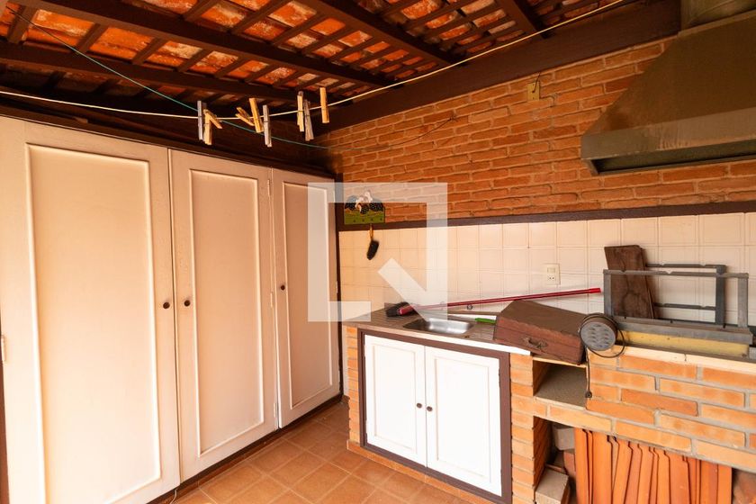 Casa à Venda - Jardim Flamboyant, 3 Quartos,  430 m2 em , Campinas - sp | SoloBR