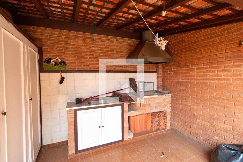 Casa à Venda - Jardim Flamboyant, 3 Quartos,  430 m2 em , Campinas - sp | SoloBR