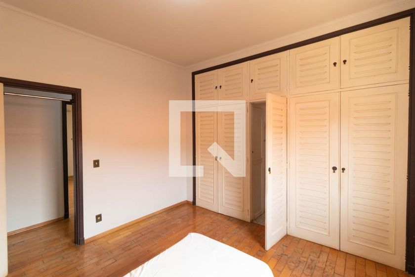 Casa à Venda - Jardim Flamboyant, 3 Quartos,  430 m2 em , Campinas - sp | SoloBR