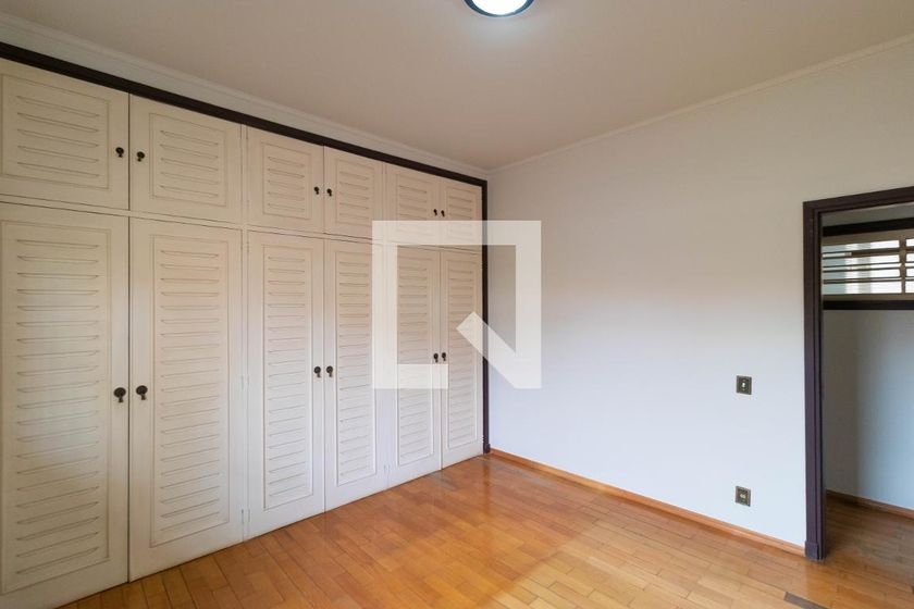 Casa à Venda - Jardim Flamboyant, 3 Quartos,  430 m2 em , Campinas - sp | SoloBR