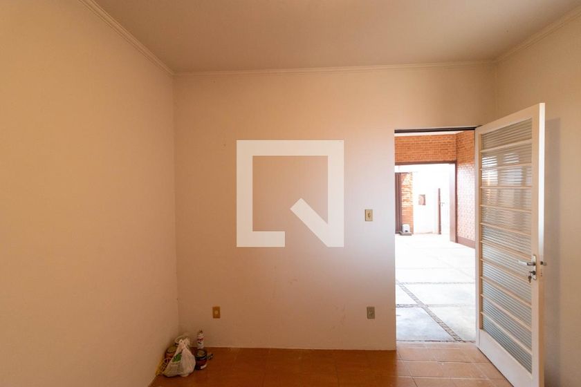 Casa à Venda - Jardim Flamboyant, 3 Quartos,  430 m2 em , Campinas - sp | SoloBR