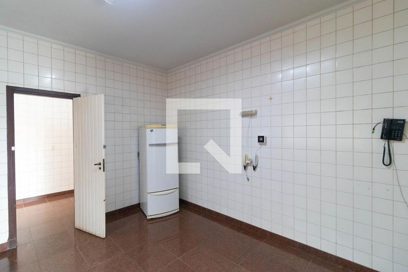 Casa à Venda - Jardim Flamboyant, 3 Quartos,  430 m2 em , Campinas - sp | SoloBR