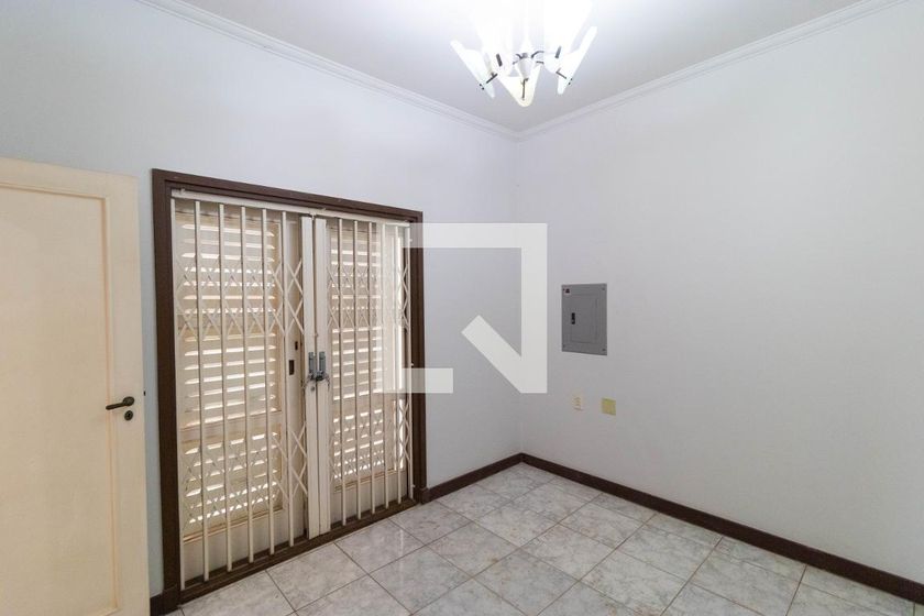Casa à Venda - Jardim Flamboyant, 3 Quartos,  430 m2 em , Campinas - sp | SoloBR