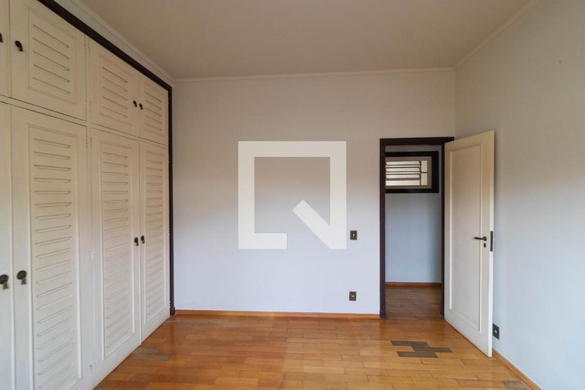 Casa à Venda - Jardim Flamboyant, 3 Quartos,  430 m2 em , Campinas - sp | SoloBR