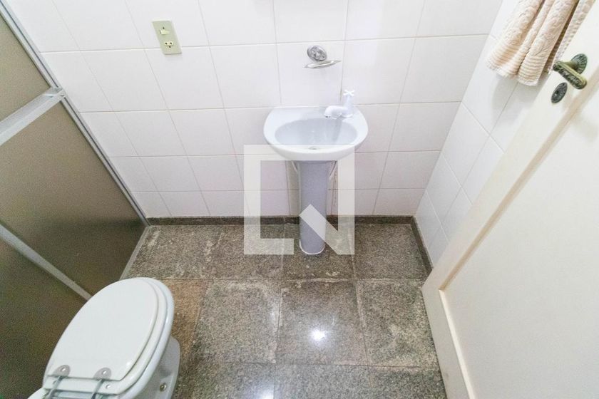 Casa à Venda - Jardim Flamboyant, 3 Quartos,  430 m2 em , Campinas - sp | SoloBR