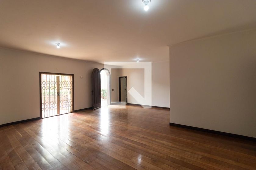 Casa à Venda - Jardim Flamboyant, 3 Quartos,  430 m2 em , Campinas - sp | SoloBR