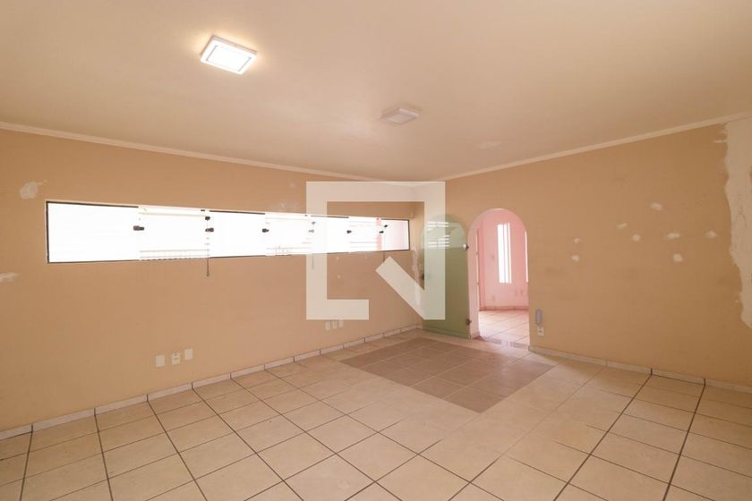 Casa à Venda - Jardim Planalto, 4 Quartos,  295 m2 em , Campinas - sp | SoloBR