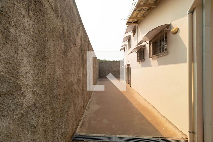 Casa à Venda - Jardim Planalto, 4 Quartos,  295 m2 em , Campinas - sp | SoloBR