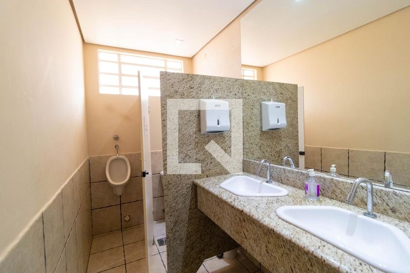Casa à Venda - Jardim Planalto, 4 Quartos,  295 m2 em , Campinas - sp | SoloBR