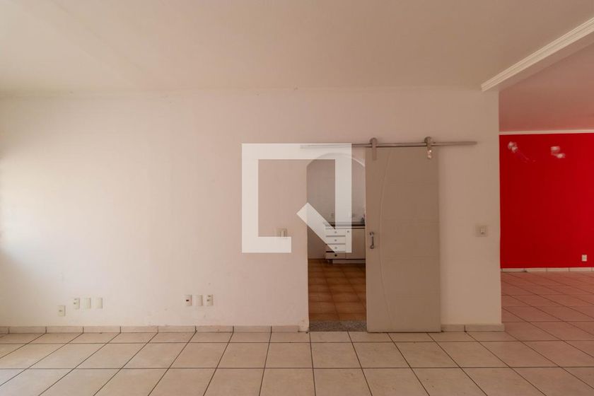 Casa à Venda - Jardim Planalto, 4 Quartos,  295 m2 em , Campinas - sp | SoloBR