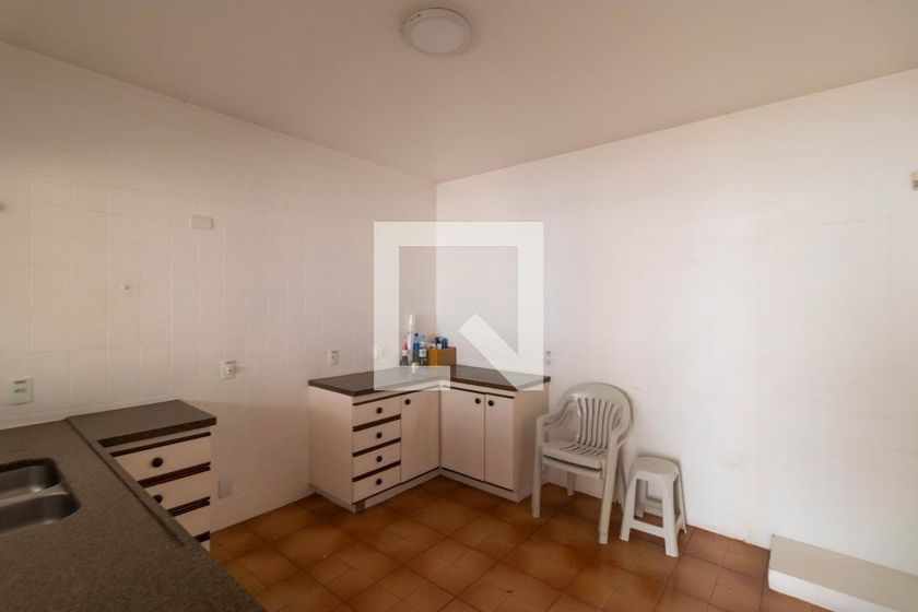 Casa à Venda - Jardim Planalto, 4 Quartos,  295 m2 em , Campinas - sp | SoloBR