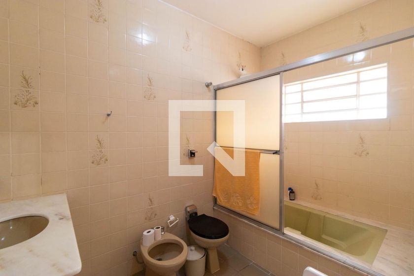 Casa à Venda - Jardim Planalto, 4 Quartos,  295 m2 em , Campinas - sp | SoloBR