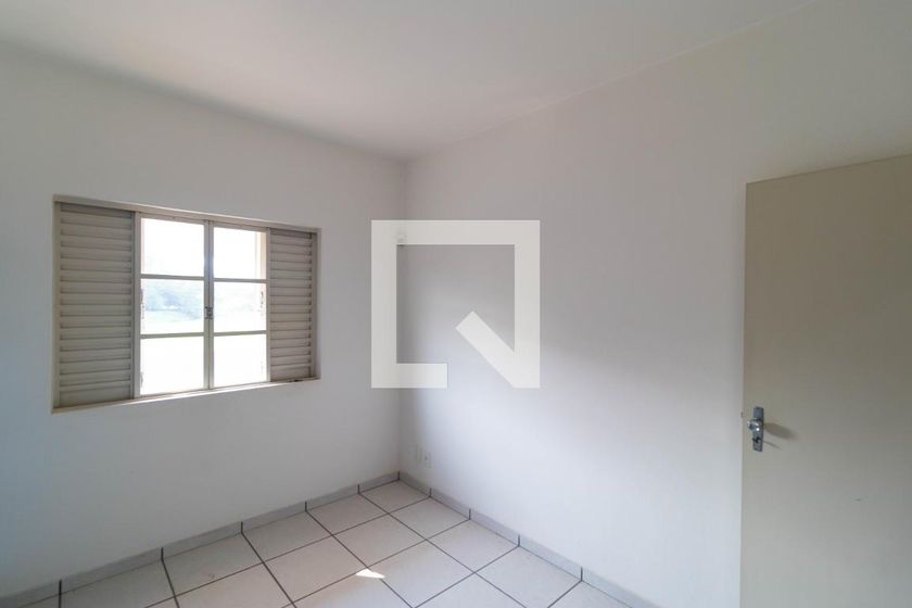 Casa à Venda - Jardim Planalto, 4 Quartos,  295 m2 em , Campinas - sp | SoloBR