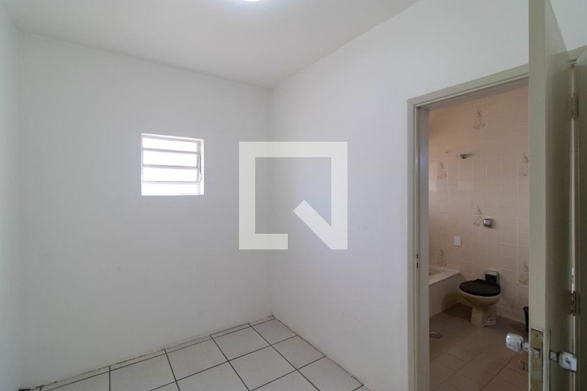 Casa à Venda - Jardim Planalto, 4 Quartos,  295 m2 em , Campinas - sp | SoloBR
