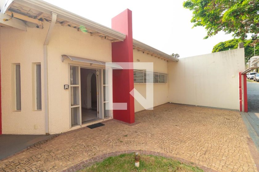 Casa à Venda - Jardim Planalto, 4 Quartos,  295 m2 em , Campinas - sp | SoloBR