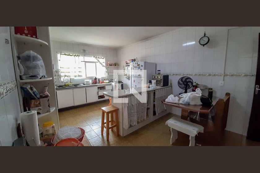 Casa, 4 quartos, 200 m² - Foto 45