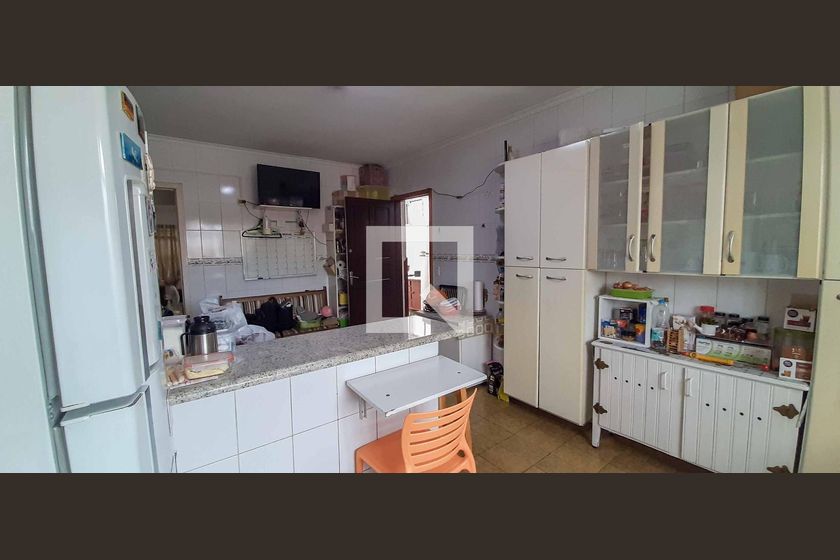 Casa, 4 quartos, 200 m² - Foto 47