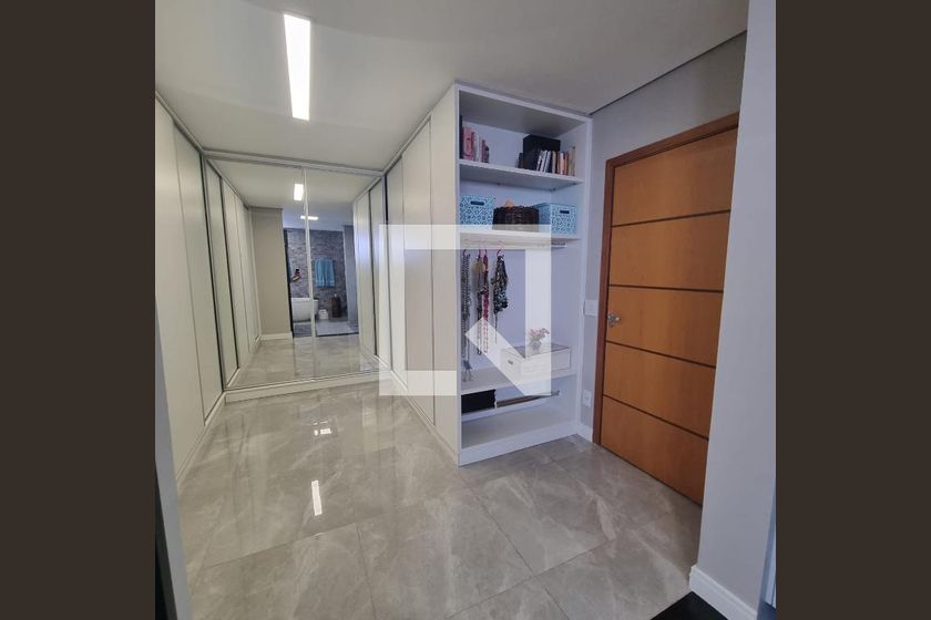 Casa à Venda - Swiss Park, 3 Quartos,  376 m2 em , Campinas - sp | SoloBR