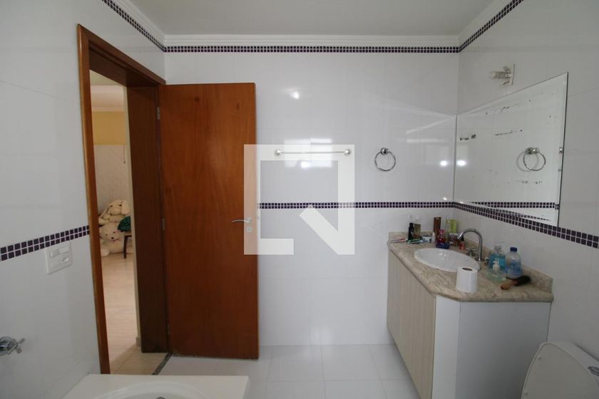 Casa, 3 quartos, 244 m² - Foto 47