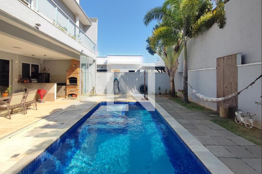 Casa à Venda - Swiss Park, 4 Quartos,  360 m2 em , Campinas - sp | SoloBR