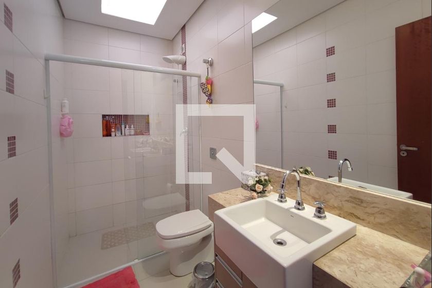 Casa à Venda - Swiss Park, 4 Quartos,  360 m2 em , Campinas - sp | SoloBR