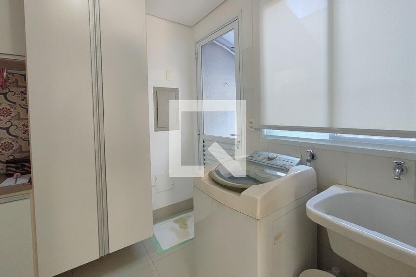 Casa à Venda - Swiss Park, 4 Quartos,  360 m2 em , Campinas - sp | SoloBR