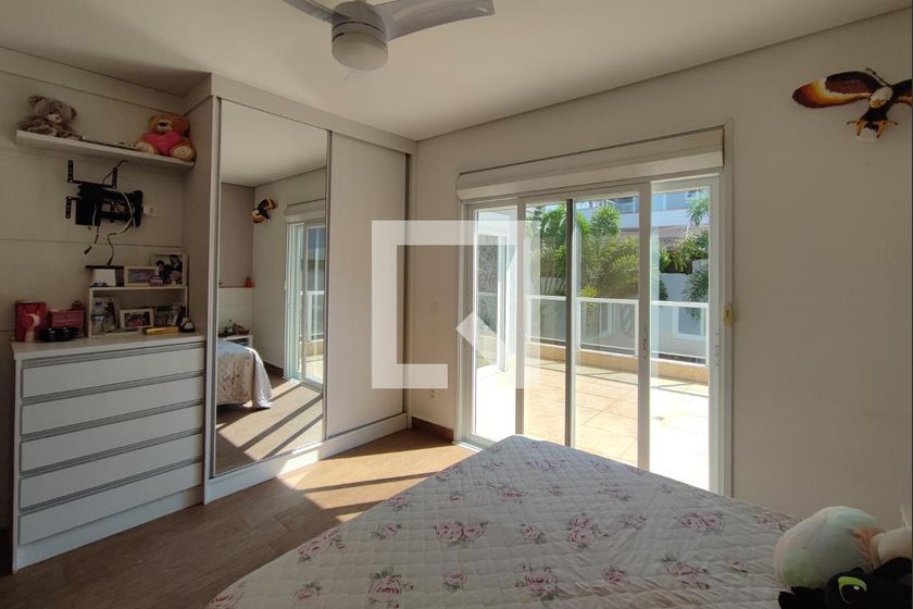 Casa à Venda - Swiss Park, 4 Quartos,  360 m2 em , Campinas - sp | SoloBR