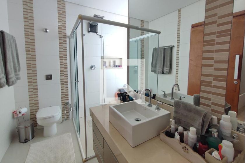 Casa à Venda - Swiss Park, 4 Quartos,  360 m2 em , Campinas - sp | SoloBR