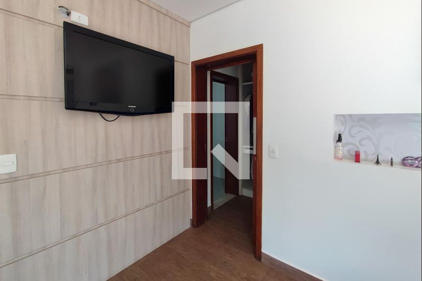 Casa à Venda - Swiss Park, 4 Quartos,  360 m2 em , Campinas - sp | SoloBR