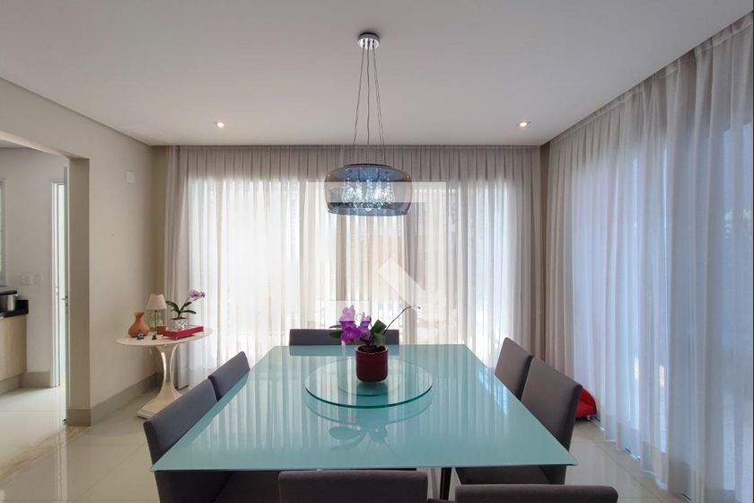 Casa à Venda - Swiss Park, 4 Quartos,  360 m2 em , Campinas - sp | SoloBR
