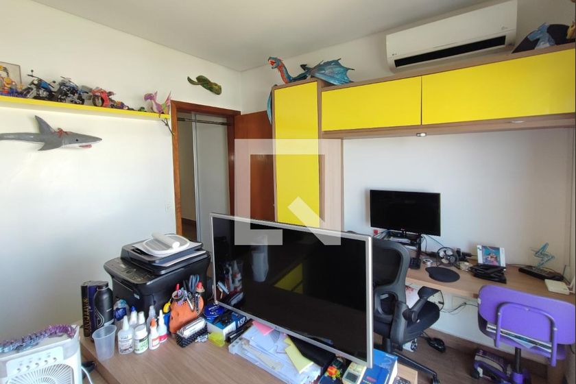 Casa à Venda - Swiss Park, 4 Quartos,  360 m2 em , Campinas - sp | SoloBR