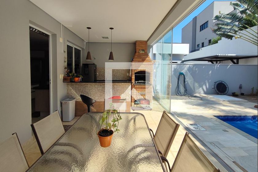 Casa à Venda - Swiss Park, 4 Quartos,  360 m2 em , Campinas - sp | SoloBR