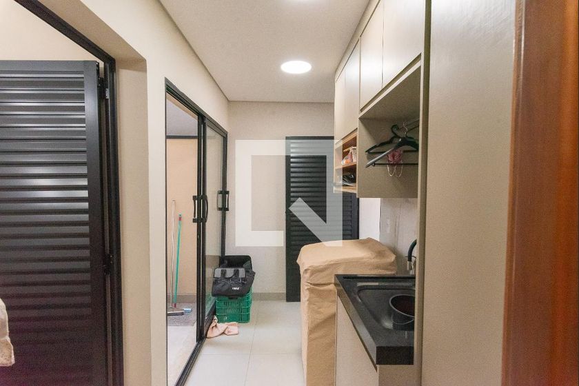Casa à Venda - Swiss Park, 5 Quartos,  330 m2 em , Campinas - sp | SoloBR