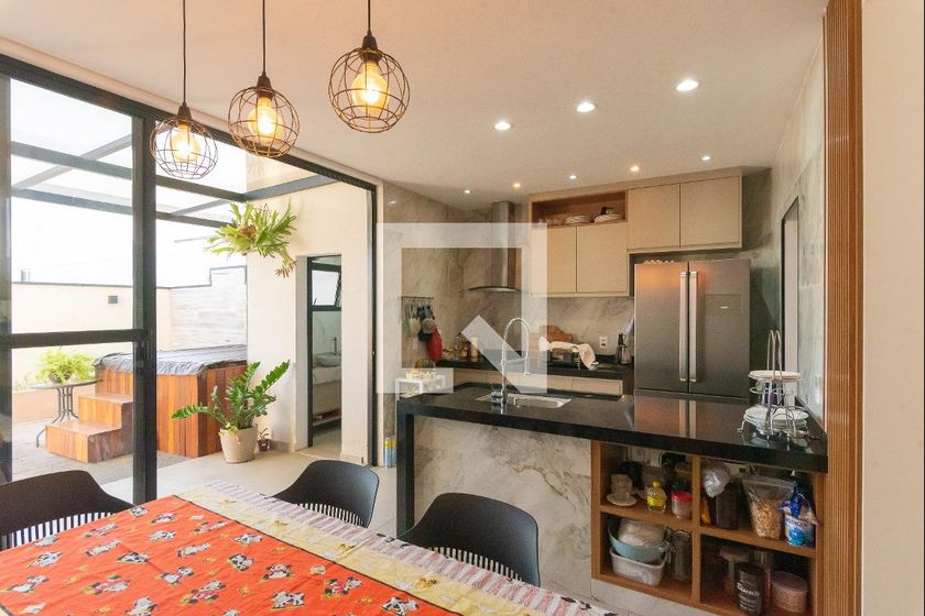 Casa à Venda - Swiss Park, 5 Quartos,  330 m2 em , Campinas - sp | SoloBR