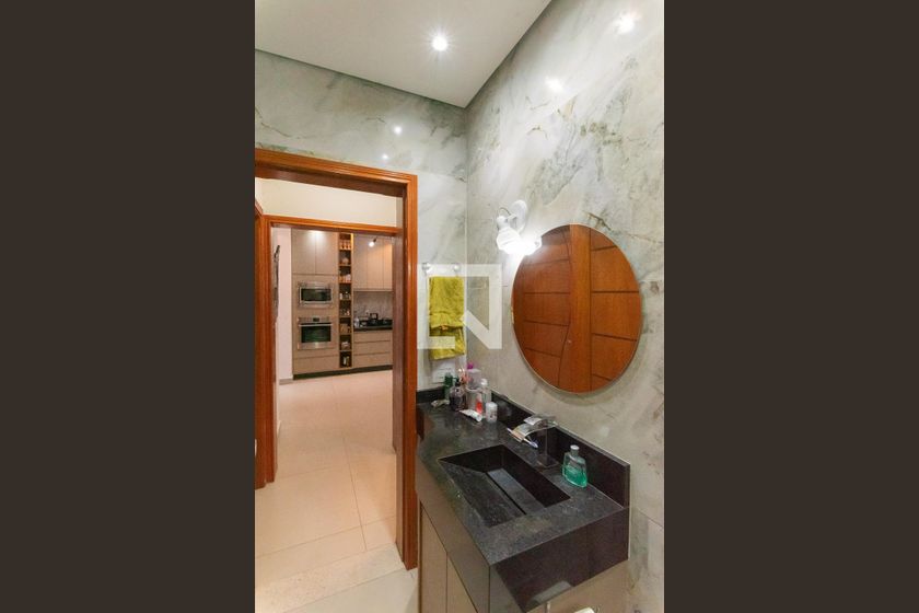 Casa à Venda - Swiss Park, 5 Quartos,  330 m2 em , Campinas - sp | SoloBR
