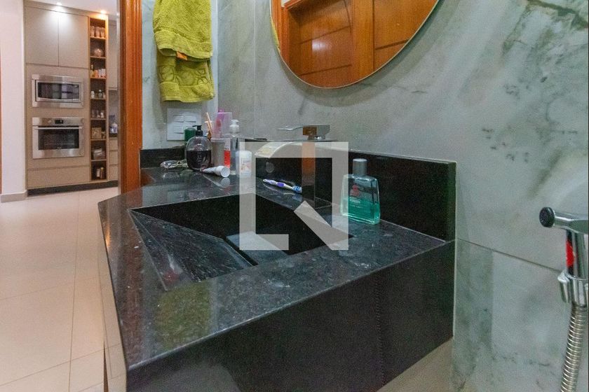 Casa à Venda - Swiss Park, 5 Quartos,  330 m2 em , Campinas - sp | SoloBR