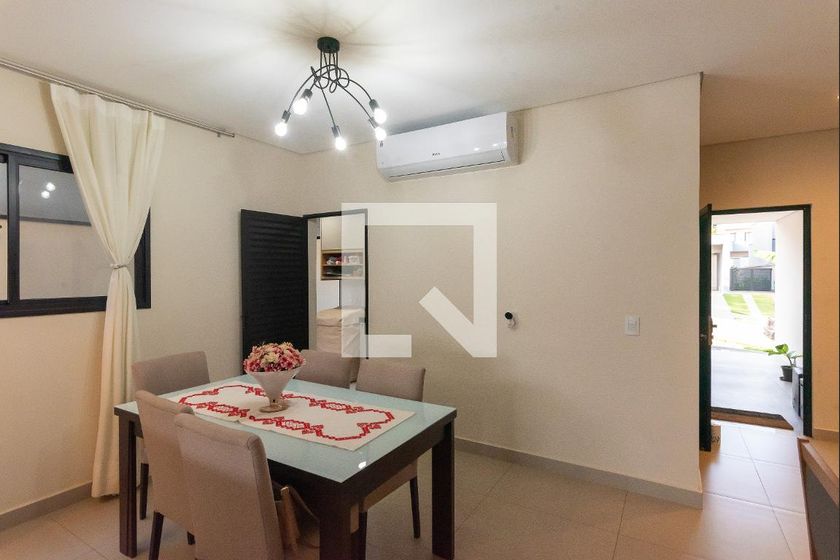Casa à Venda - Swiss Park, 5 Quartos,  330 m2 em , Campinas - sp | SoloBR