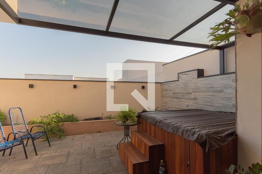 Casa à Venda - Swiss Park, 5 Quartos,  330 m2 em , Campinas - sp | SoloBR