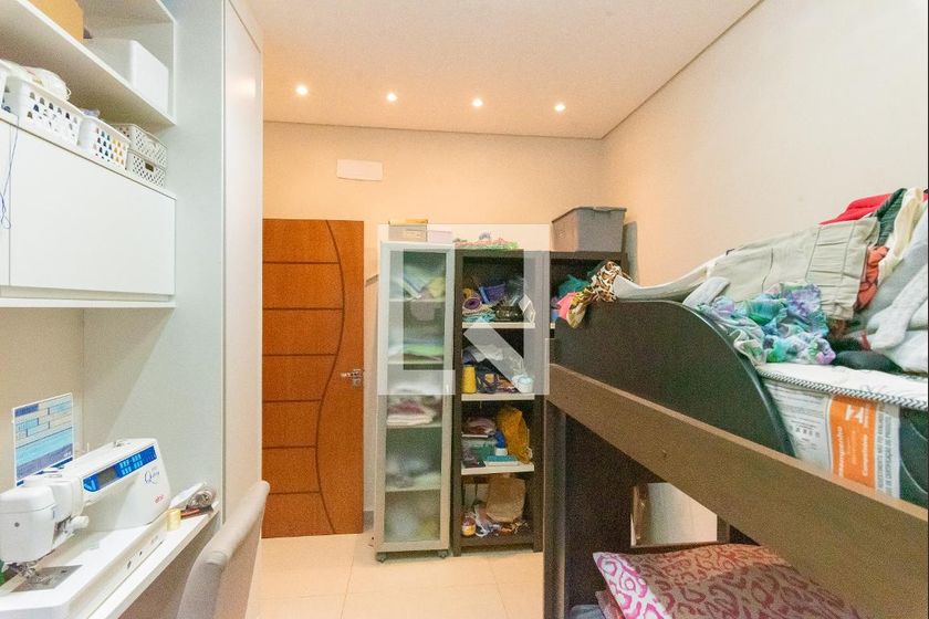 Casa à Venda - Swiss Park, 5 Quartos,  330 m2 em , Campinas - sp | SoloBR