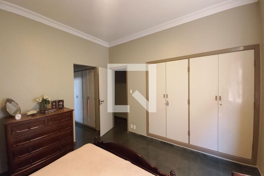 Casa à Venda - Guanabara, 4 Quartos,  493 m2 em , Campinas - sp | SoloBR