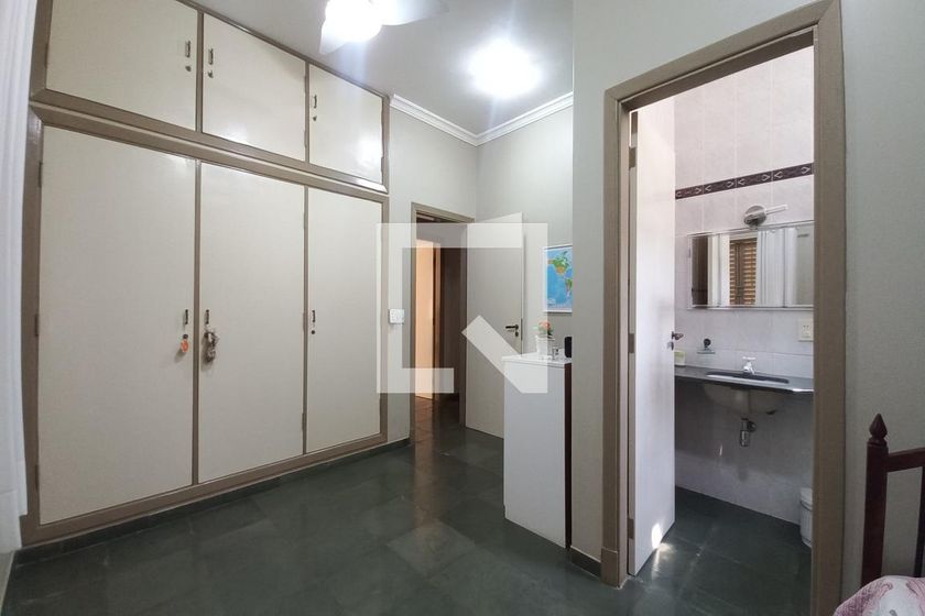 Casa à Venda - Guanabara, 4 Quartos,  493 m2 em , Campinas - sp | SoloBR