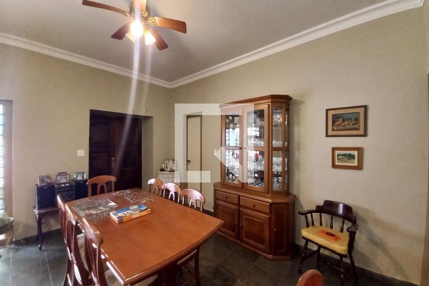 Casa à Venda - Guanabara, 4 Quartos,  493 m2 em , Campinas - sp | SoloBR