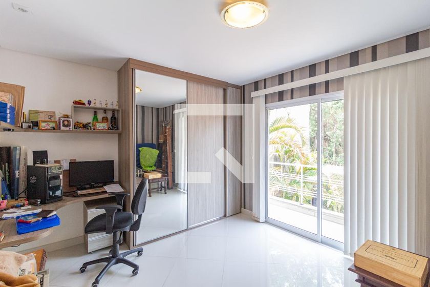 Casa, 3 quartos, 250 m² - Foto 14