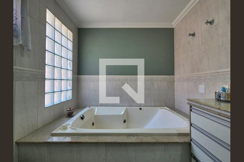 Casa, 4 quartos, 252 m² - Foto 52