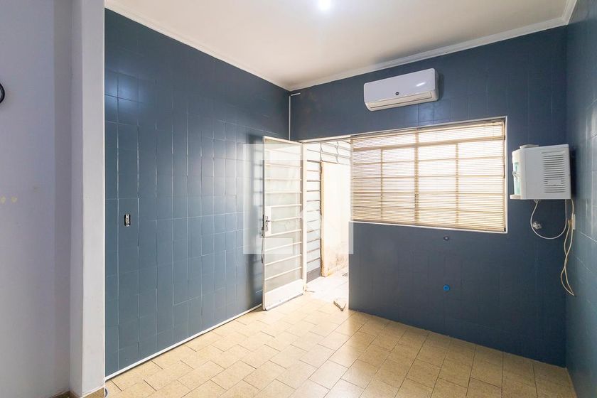 Casa à Venda - Taquaral, 4 Quartos,  350 m2 em , Campinas - sp | SoloBR