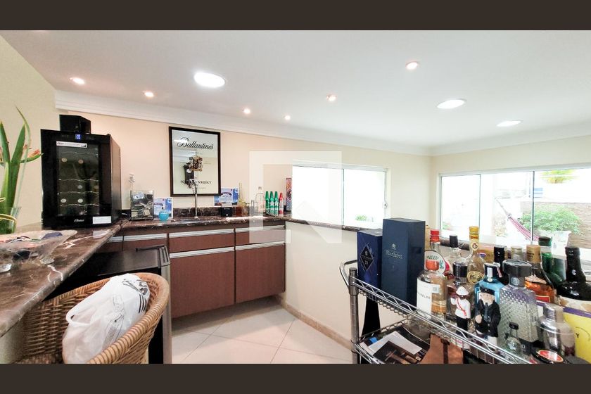 Casa à Venda - Vila Brandina, 4 Quartos,  492 m2 em , Campinas - sp | SoloBR