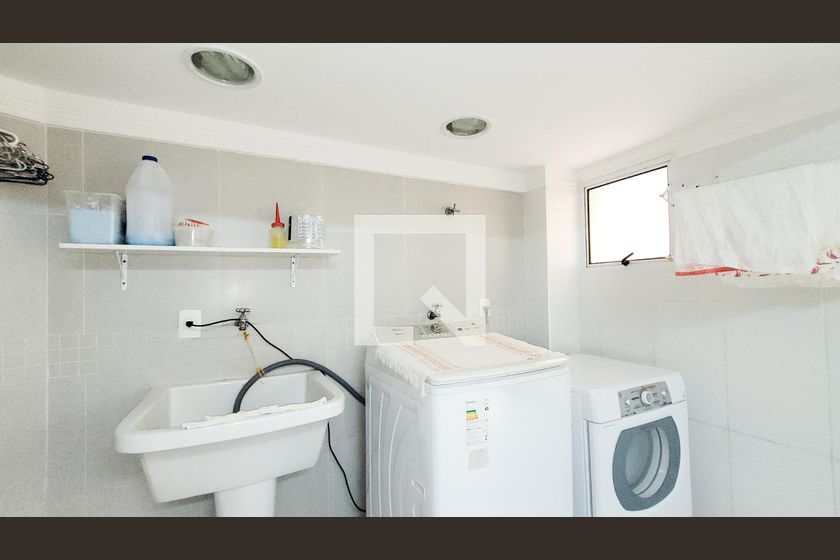 Casa à Venda - Vila Brandina, 4 Quartos,  492 m2 em , Campinas - sp | SoloBR